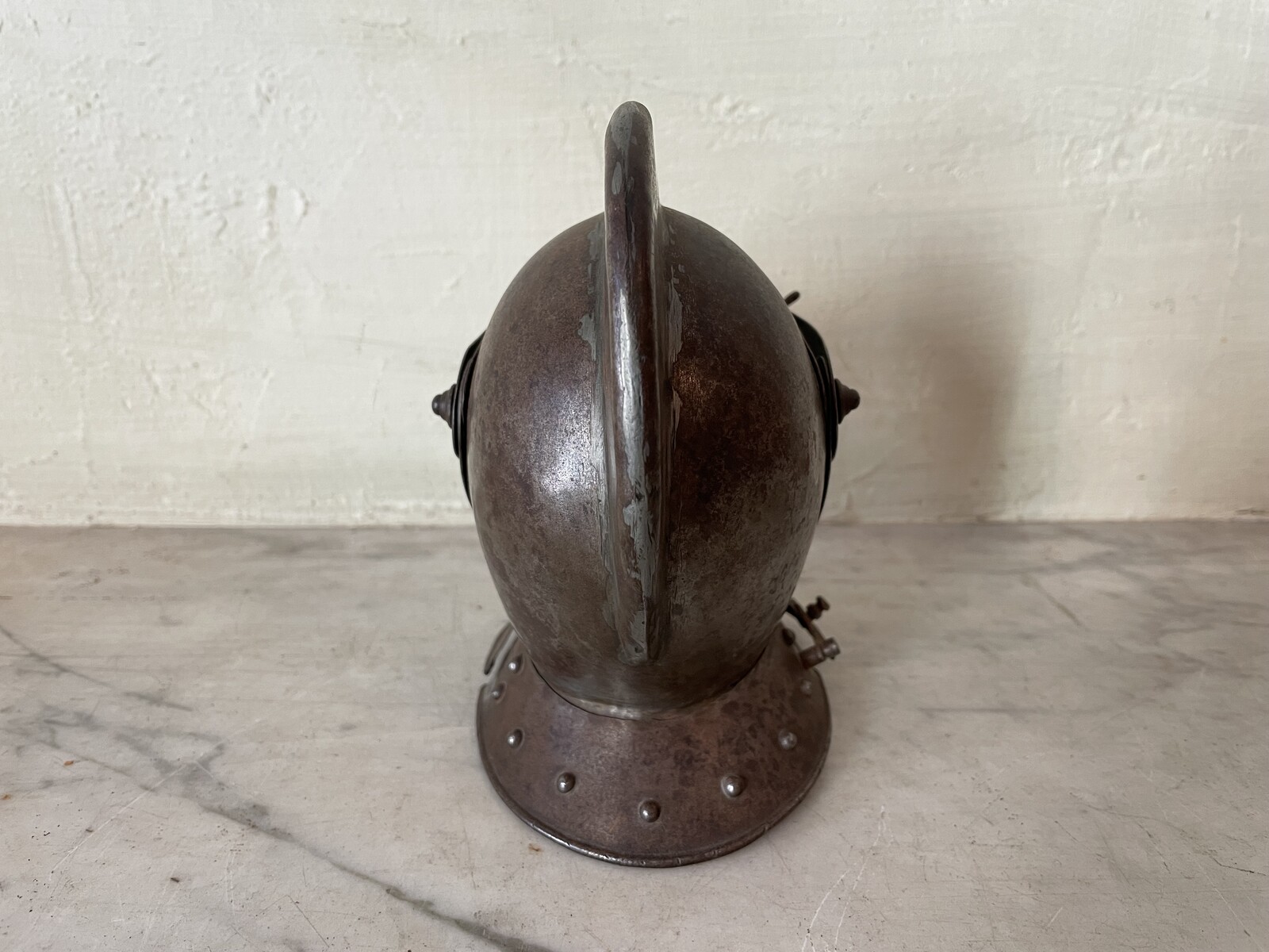 Articulated minitaur helm, upper element of armor