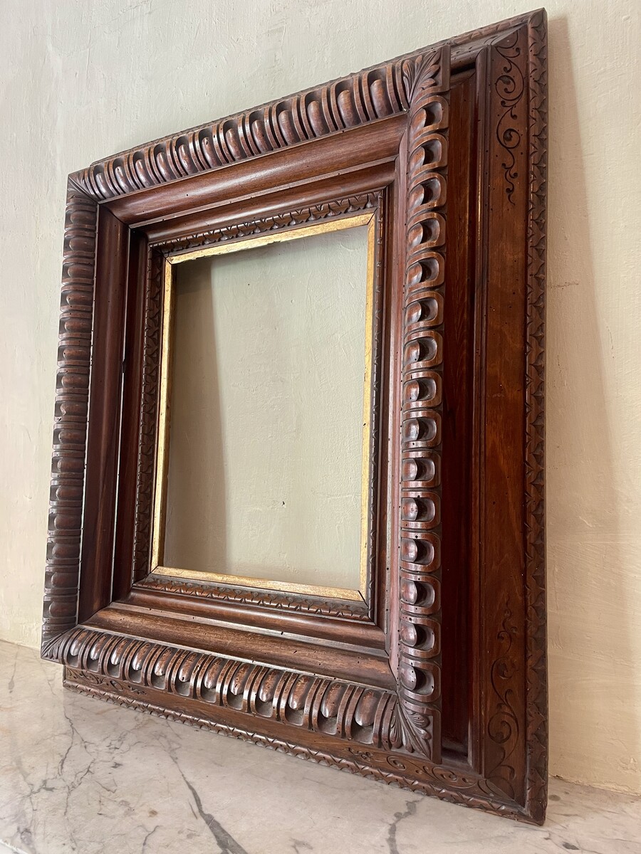 Carved frame in the Neo-Renaissance style