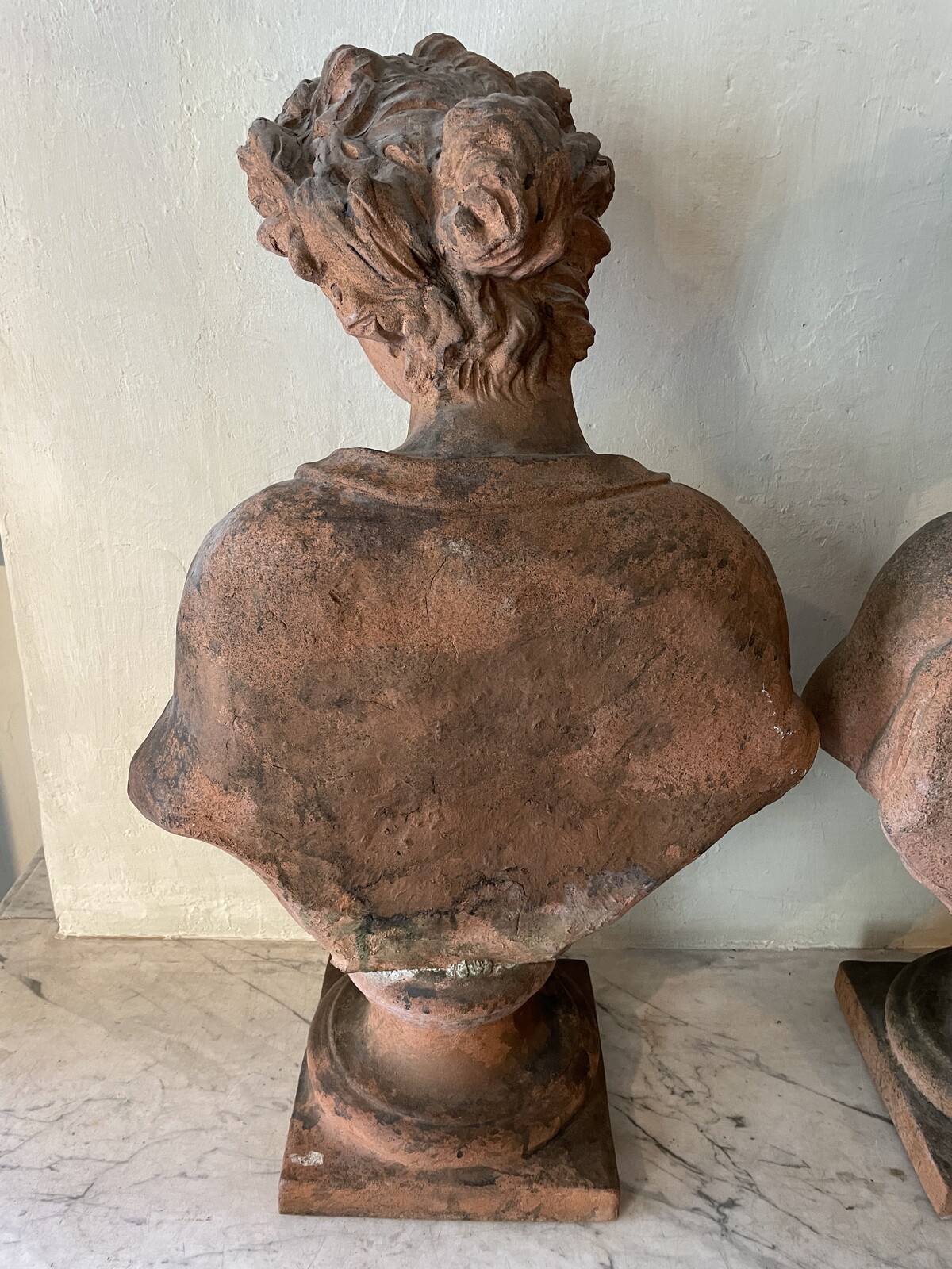 Couple of allegorical busts
