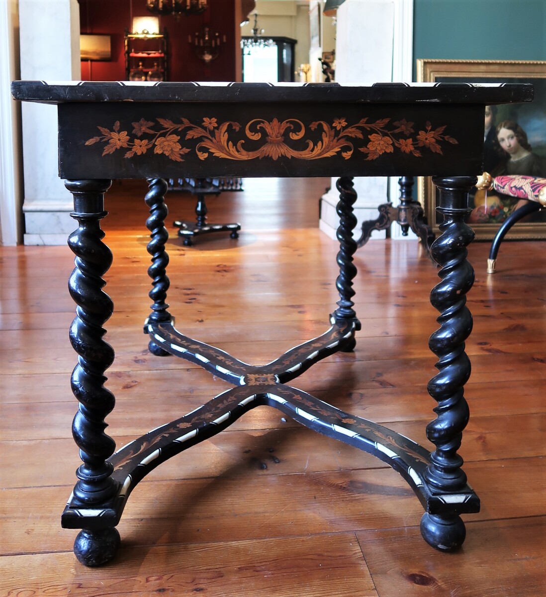 Dutch table with marquetry decoration