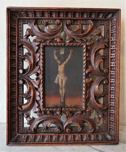 Frame with Christ on the cross