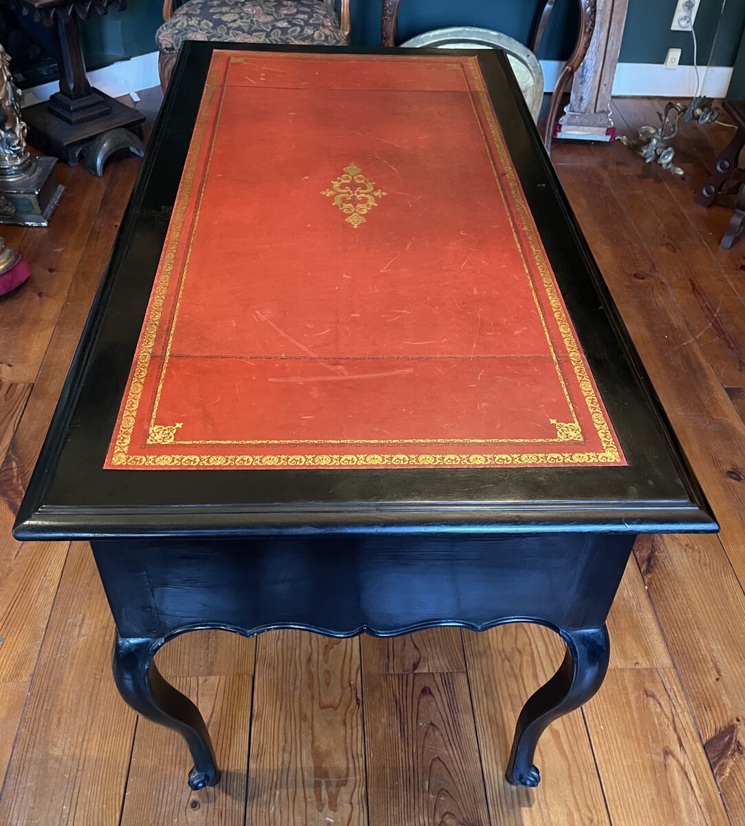 Louis XV desk with 6 legs and 4 drawers
