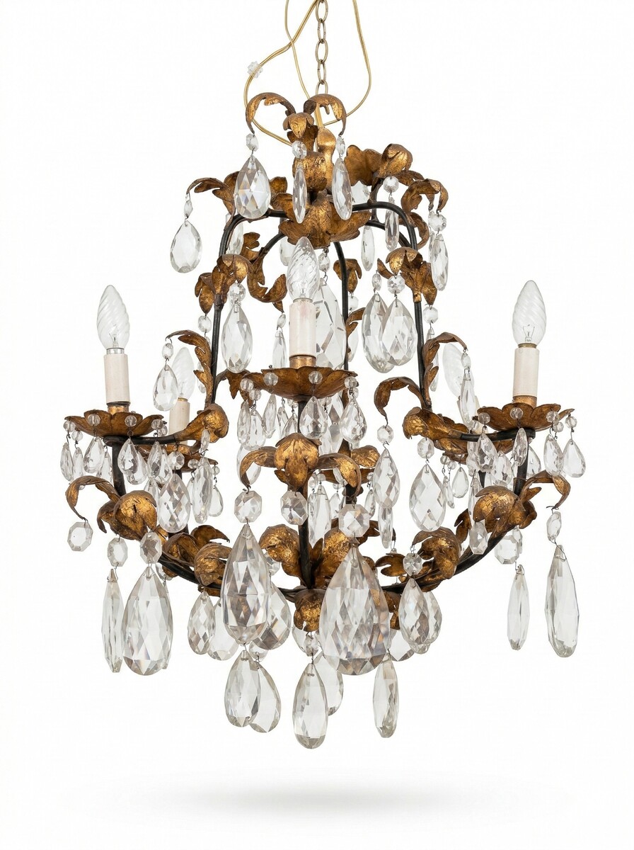 Louis XVI style chandelier with foliage decoration