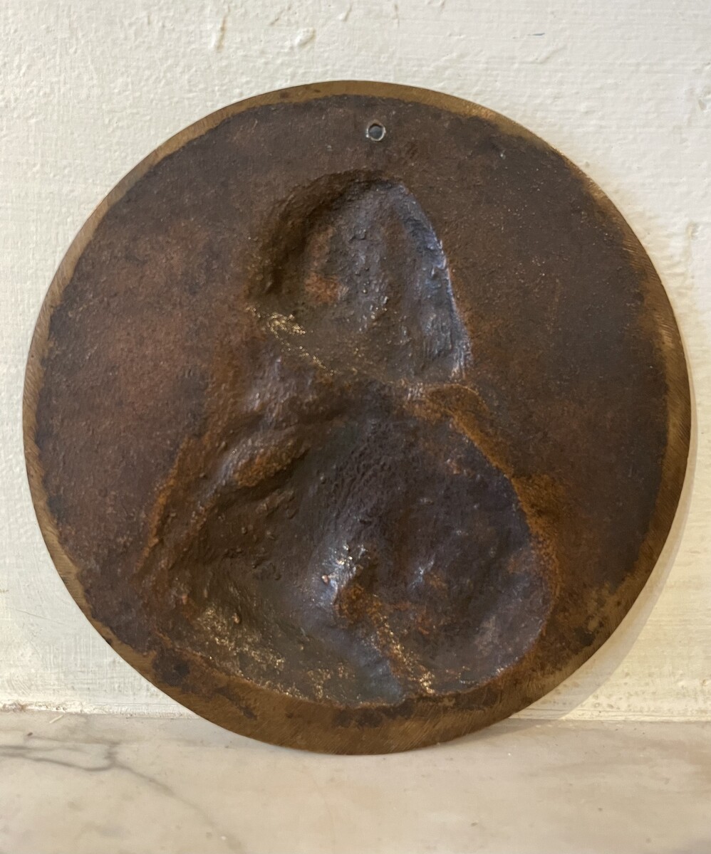 Medallion depicting the profile of Armand Le Clerc in bas-relief