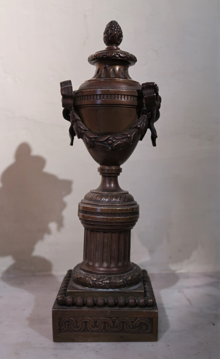 Pair of cassolette candelholders