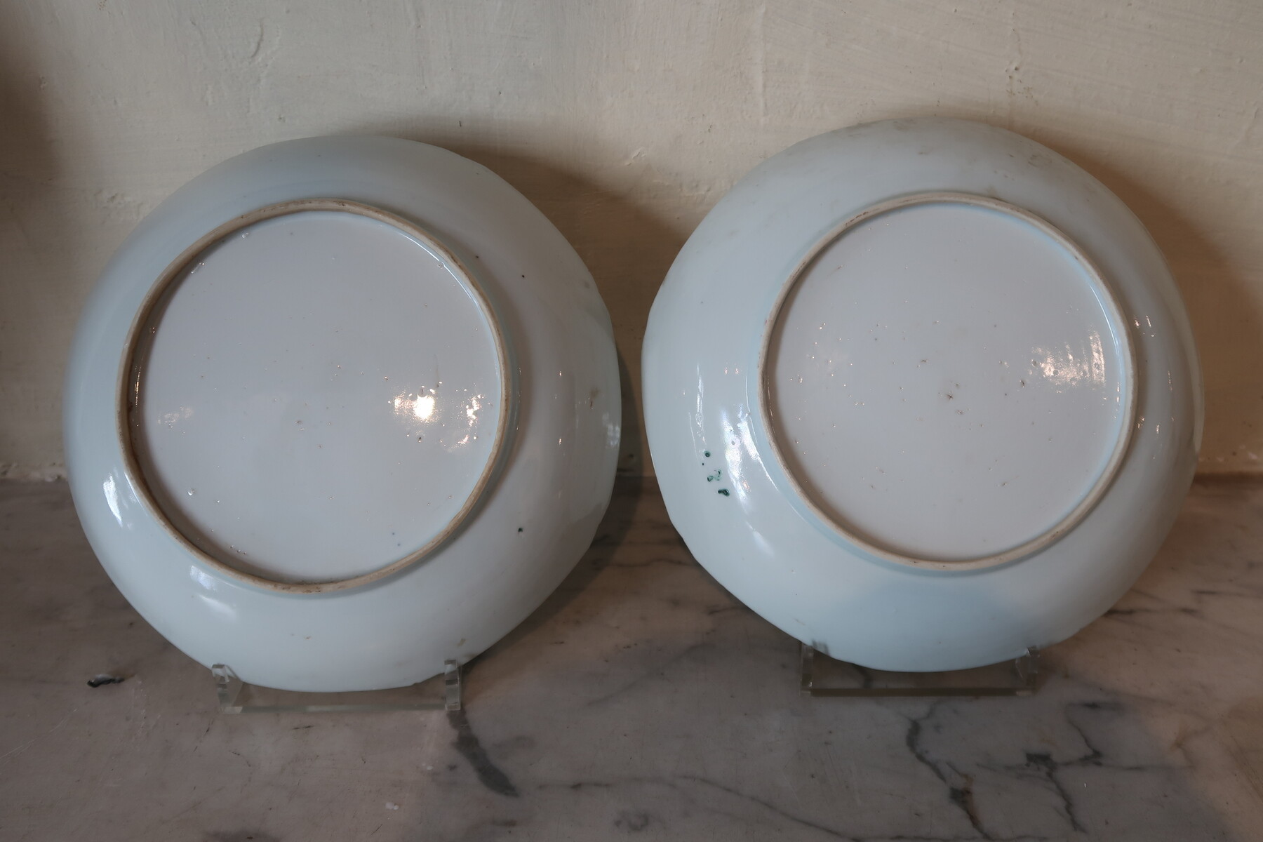 Pair of Chinese plates