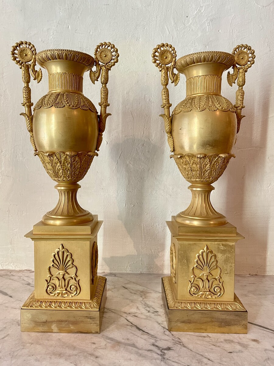 Pair of Restoration style ornemental vase
