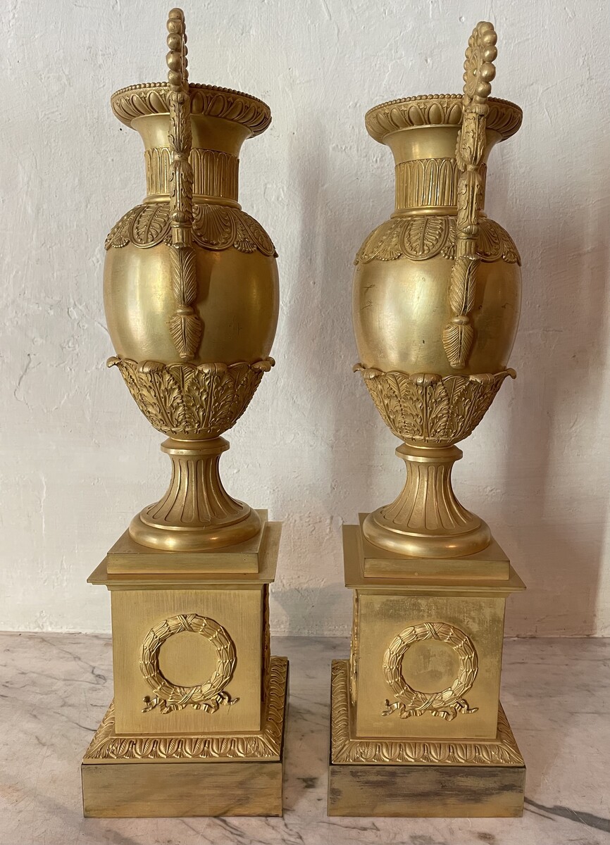 Pair of Restoration style ornemental vase