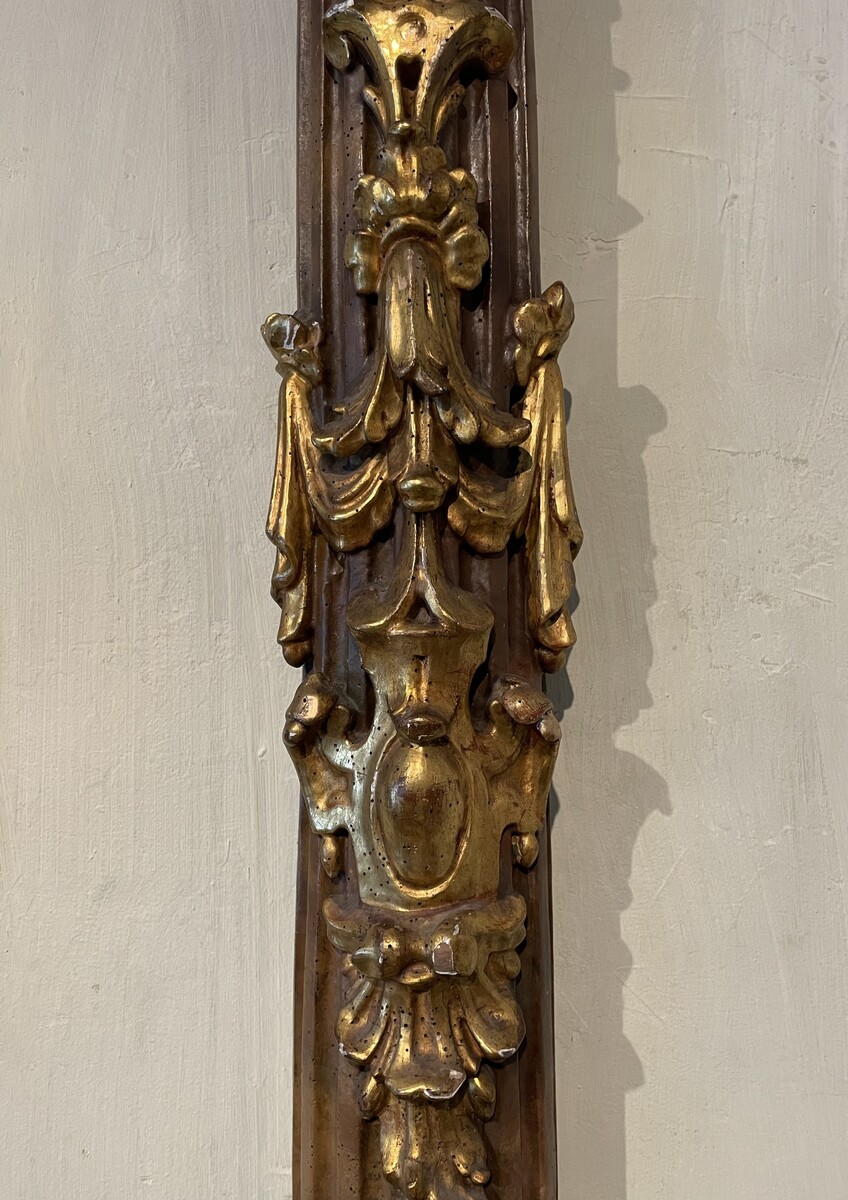 Pair of semi-columns, Neo-renaissance style
