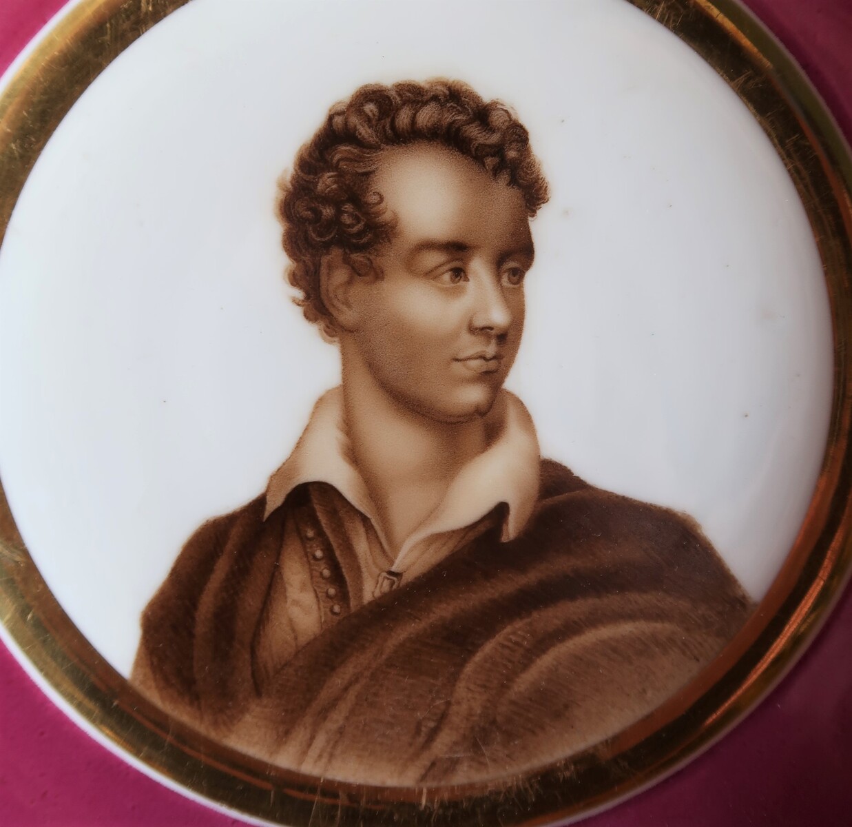 Plate with a portrait of Lord Byron