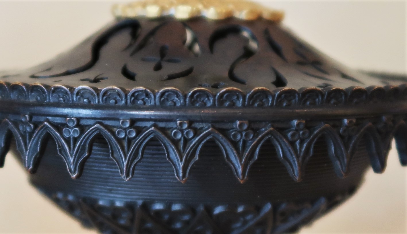 Restauration incense burner