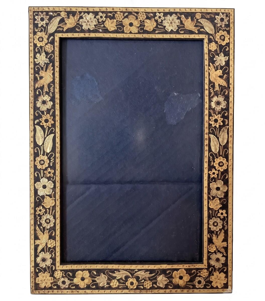 Small damascinated frame