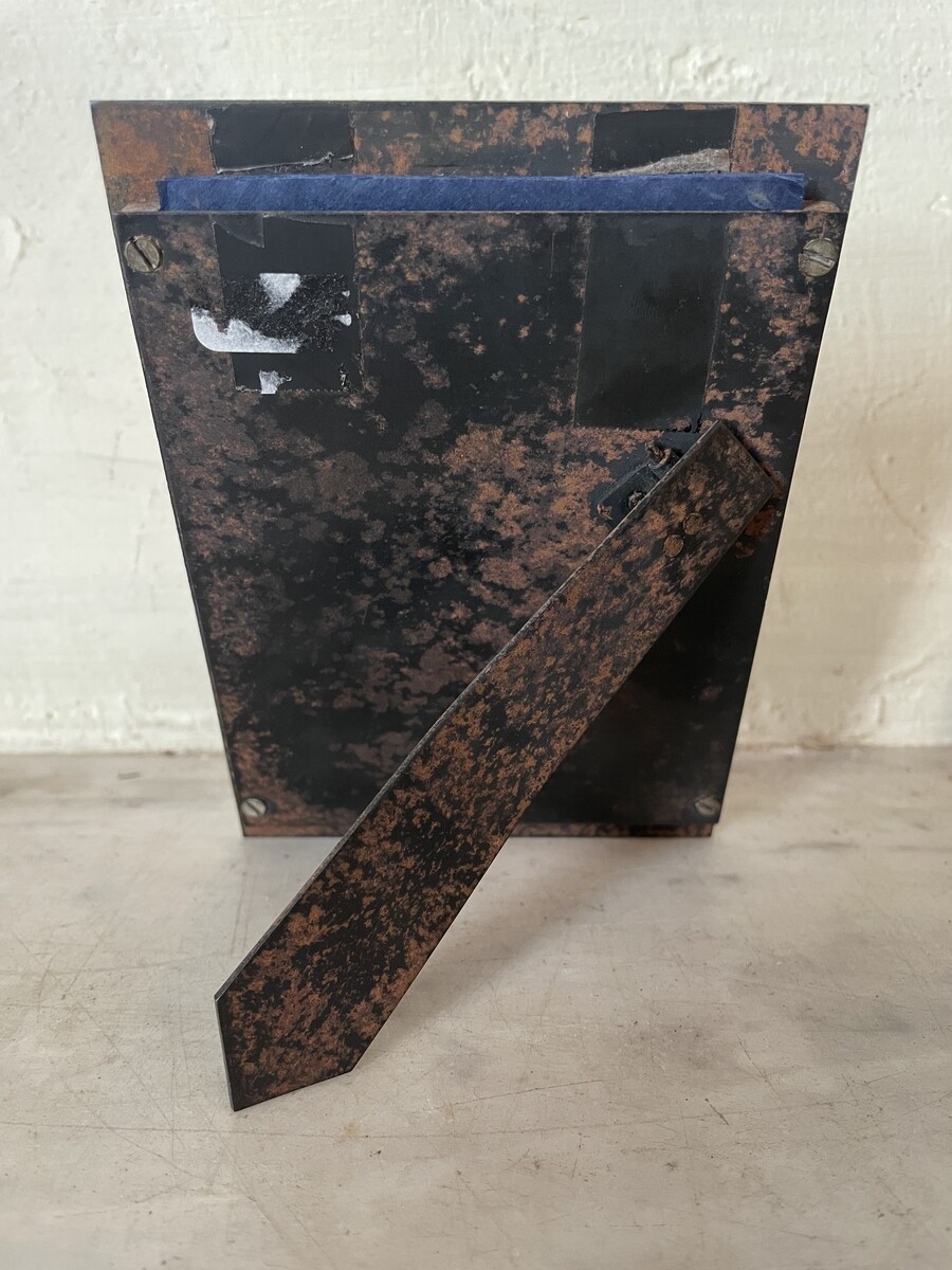 Small damascinated frame